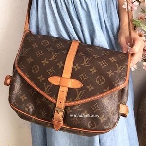 💜STUNNING💜 Crossbody
